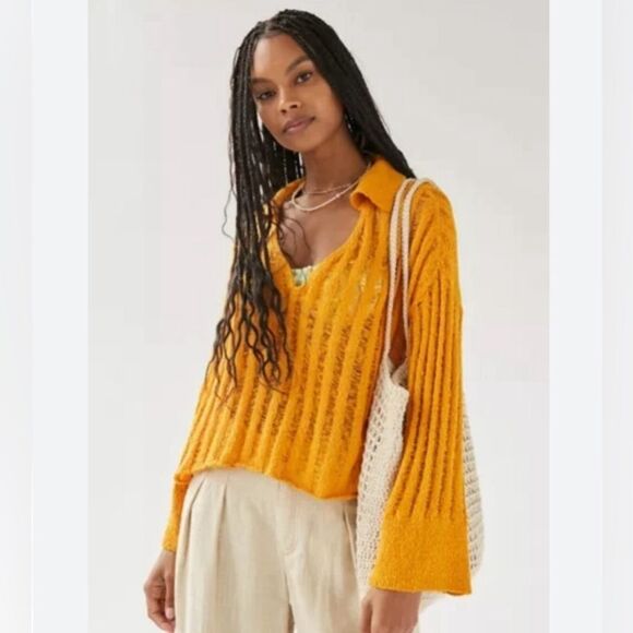 BDG Everett Textured Polo Sweater in Mustard size Extra Small Yellow Orange - Picture 1 of 11